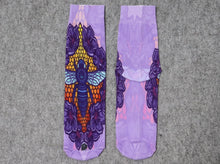 “Let em bee” purple socks